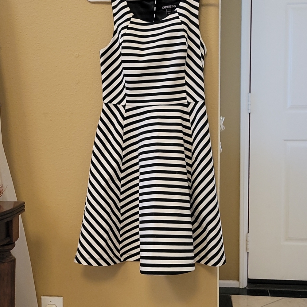 Express dress